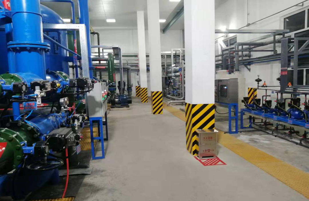 1692922257197688.png 640.png